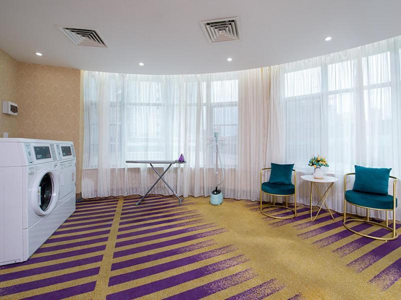 Vinenna International Hotel Shenzhen Shajing Экстерьер фото