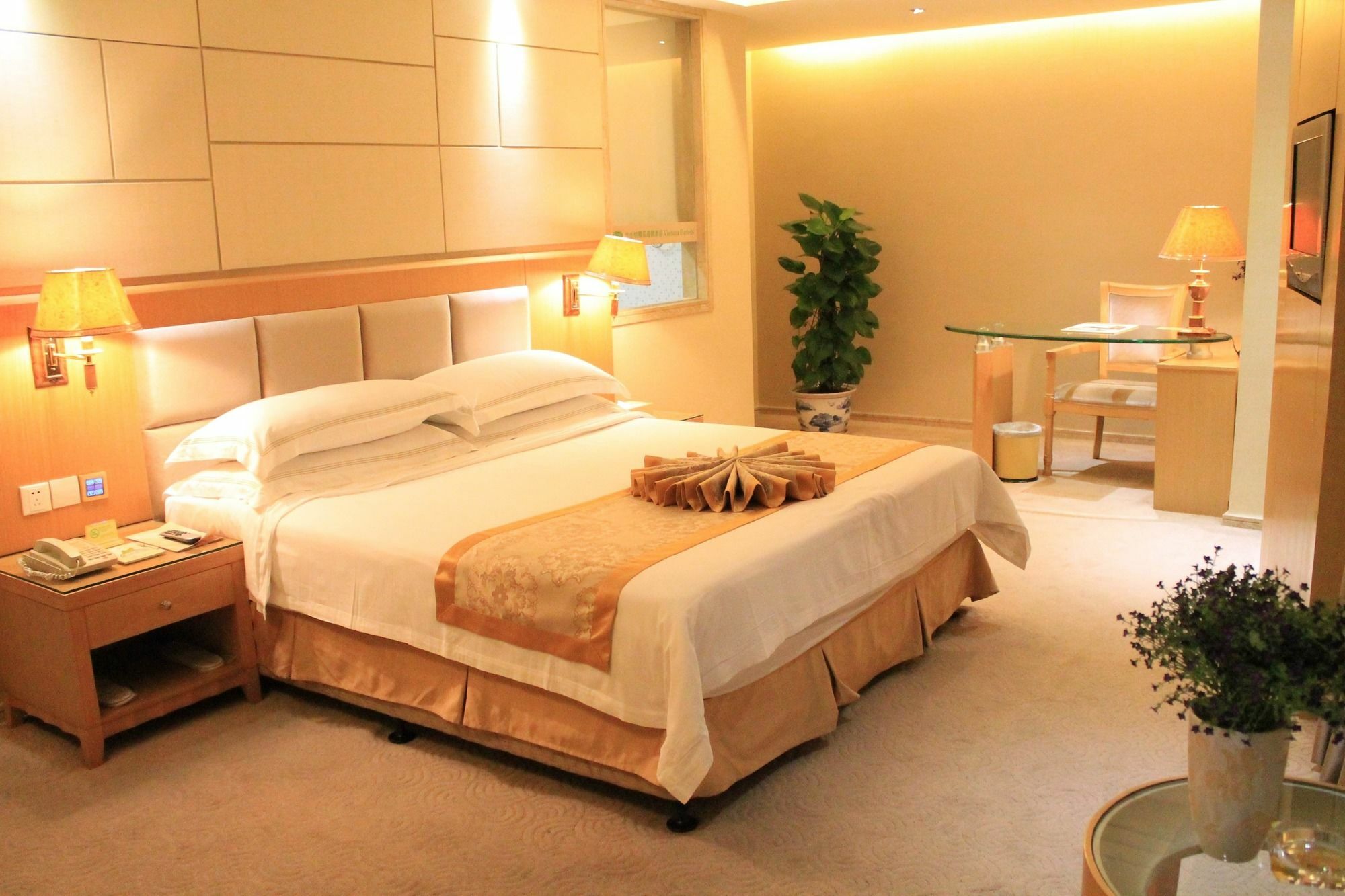 Vinenna International Hotel Shenzhen Shajing Экстерьер фото
